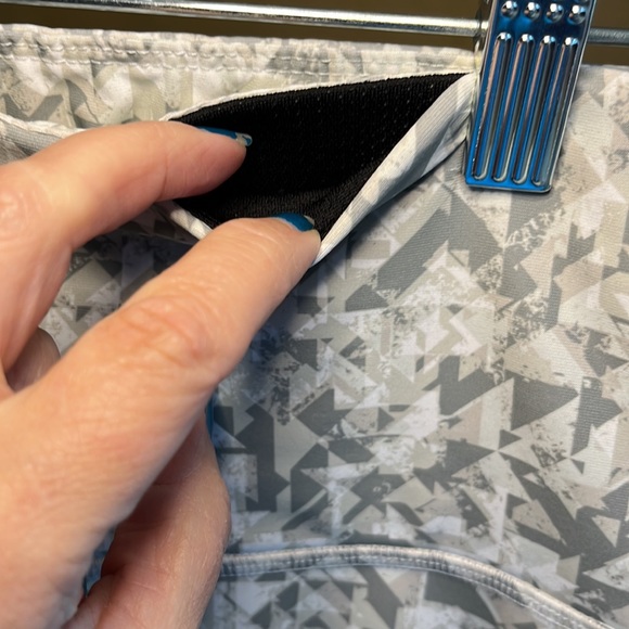 Xersion Quick Dri 7/8 Ankle Legging sz M - Picture 3 of 6